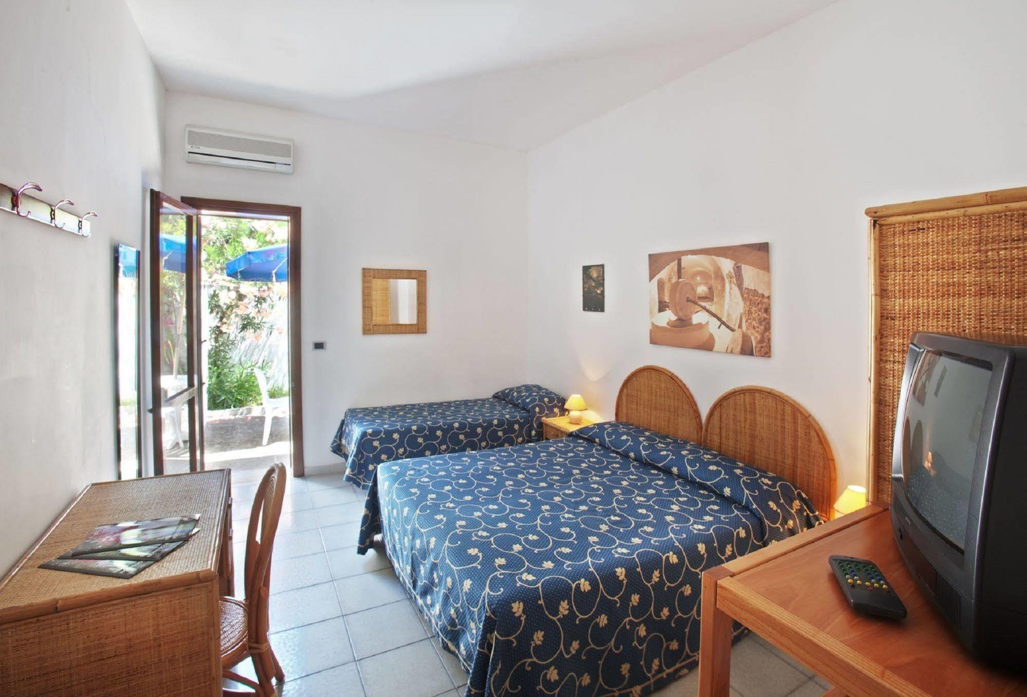 Hotel Solara Conca Specchiulla Ngoại thất bức ảnh